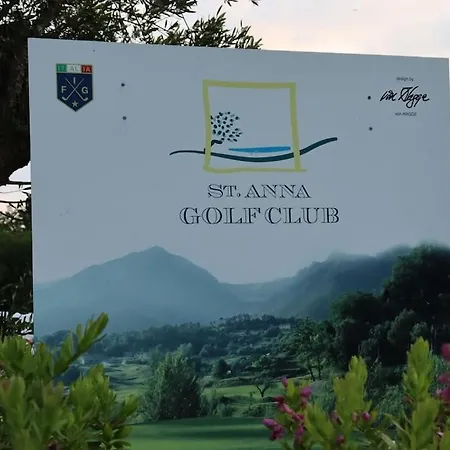 Dans Un Terrain De Golf, 5 Min De La Mer En Voiture, Parking Gratuit Appartement