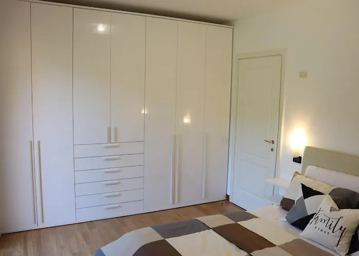 Dans Un Terrain De Golf, 5 Min De La En Voiture, Parking Gratuit Apartman Cogoleto